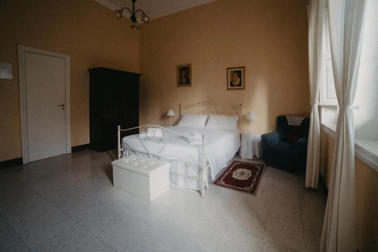 Piazza Argento Bed & Breakfast Lecce 3*,